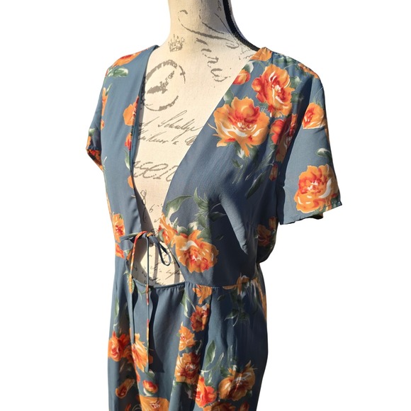 Lulus 19G Best Day of My Life Dusty Sage Floral‎ Print Midi Dress Tie Front XL - Picture 5 of 12